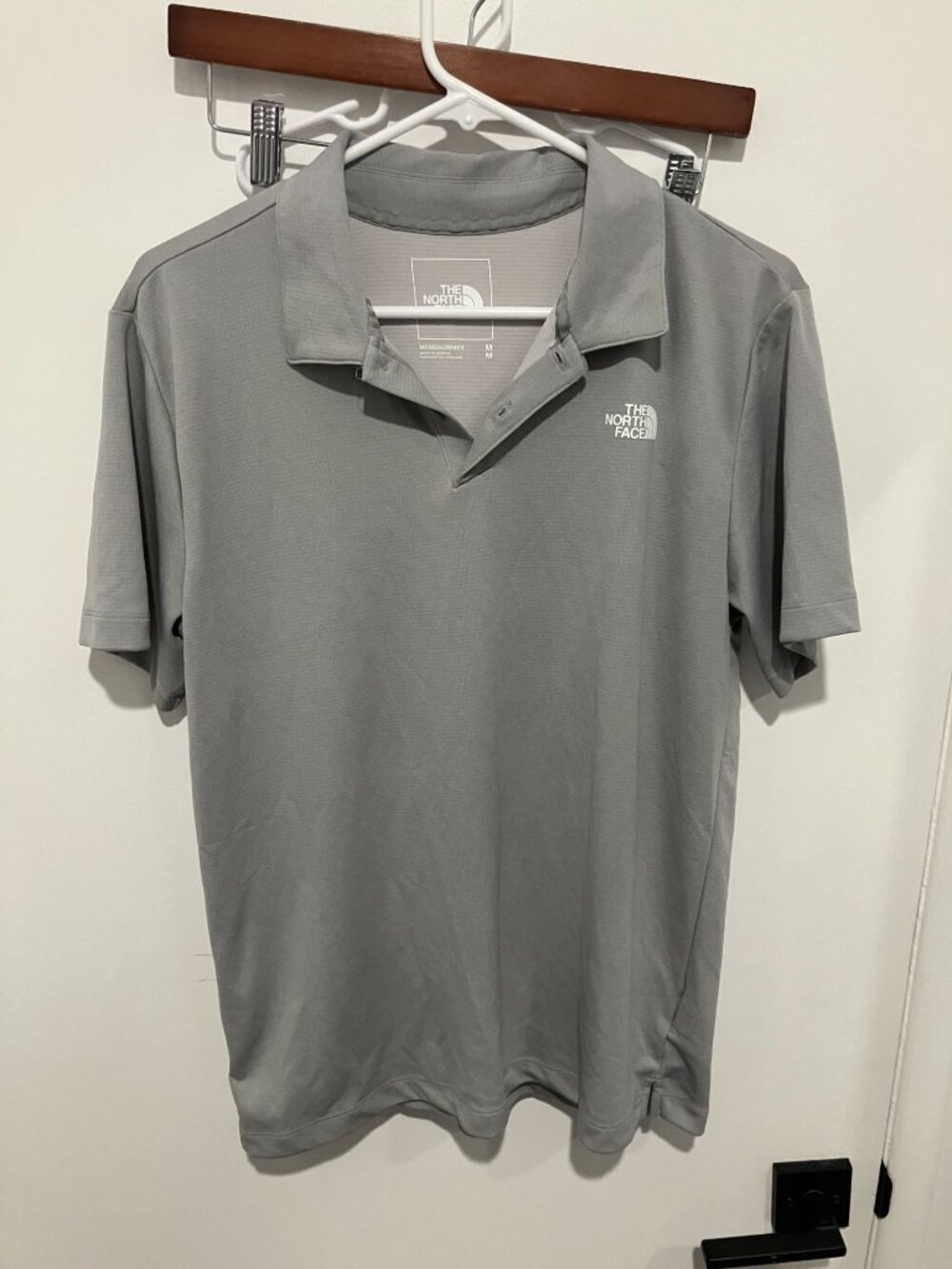 The North Face Men's Adventure Polo Shirt Size M Gray Smoked Pearl Short Sleeve